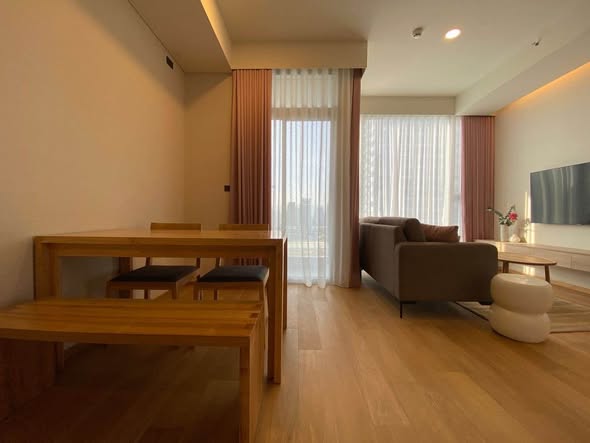 living room and room interior of Siamese Exclusive Sukhumvit 42