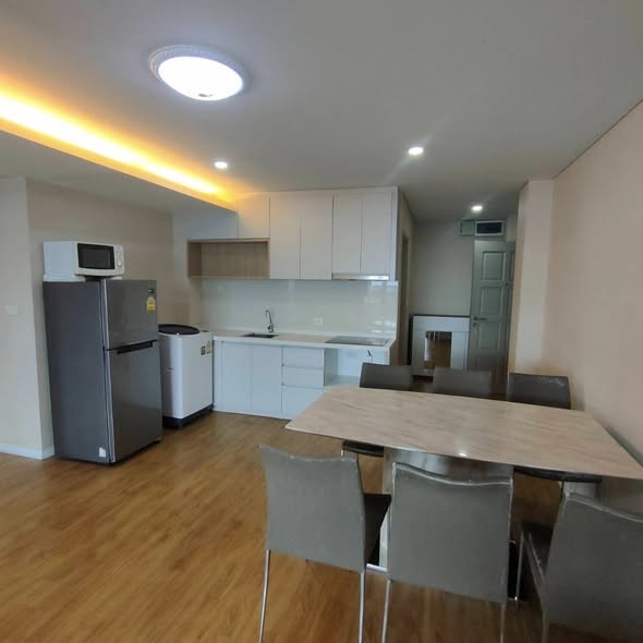 Siamese Nang Linchi Condo