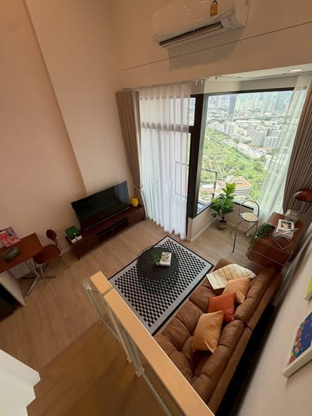 bedroom and living room of Siamese residence landmark @ MRTA station