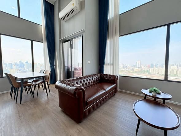 bedroom and living room of Siamese residence landmark @ MRTA station
