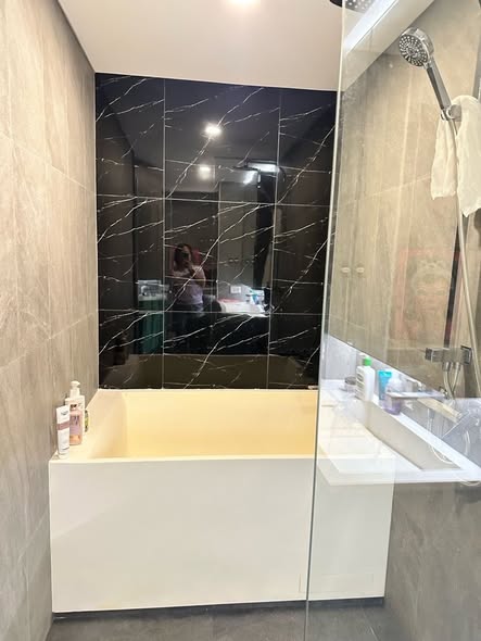 room interior and bathroom of Siamese residence landmark @ MRTA station