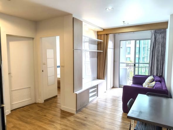 bedroom and room interior of Silk Place Phaholyothin Laksi
