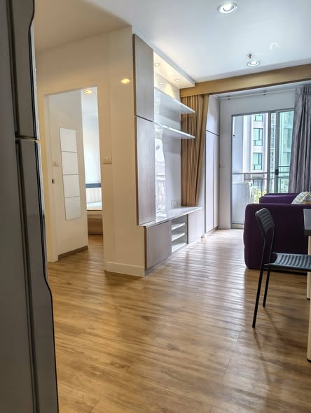 room interior of Silk Place Phaholyothin Laksi