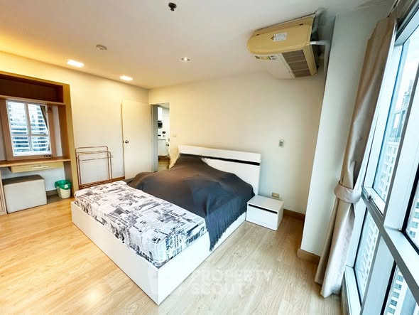bedroom of Silom Suite Condominium