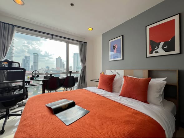 bedroom of Silom Suite Condominium