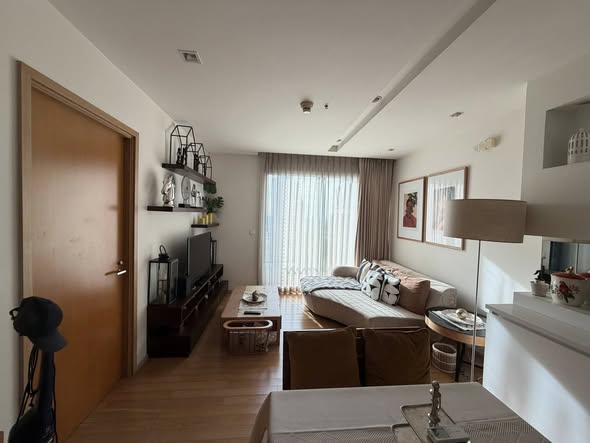 bedroom and living room of Siri at Sukhumvit