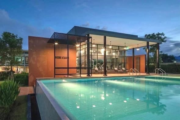 pool and room interior of Siri Place Bangyai