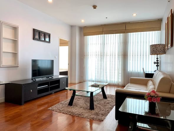 living room of Siri Residence