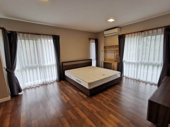 bedroom of Siwalee Mee Chok