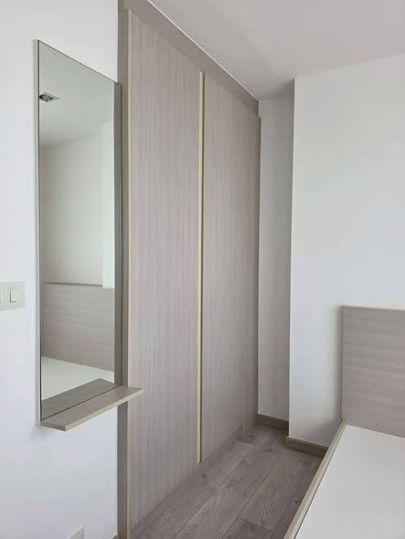 bedroom and room interior of Skyline Rattanathibet Condominium