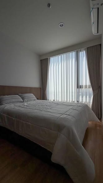 bedroom of Skyrise Avenue Sukhumvit 64