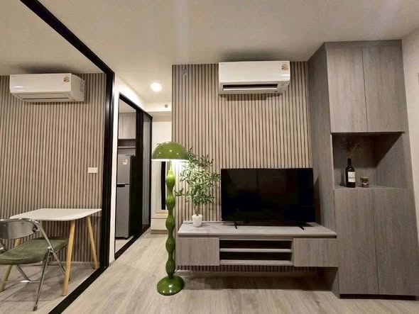 living room and bedroom and room interior of SO Origin Phahol 69 Station