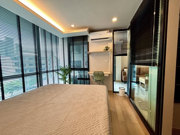 bedroom and room interior of Socio Ruamrudee