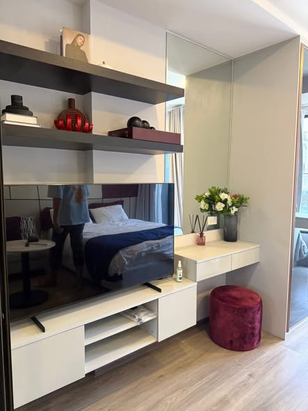 bedroom and room interior of SOHO​ BANGKOK​ RATCHADA​