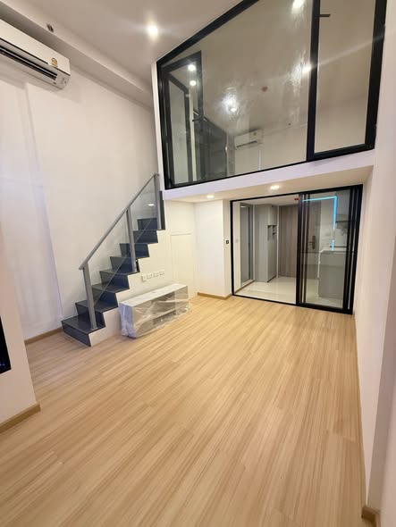 room interior of SOHO​ BANGKOK​ RATCHADA​