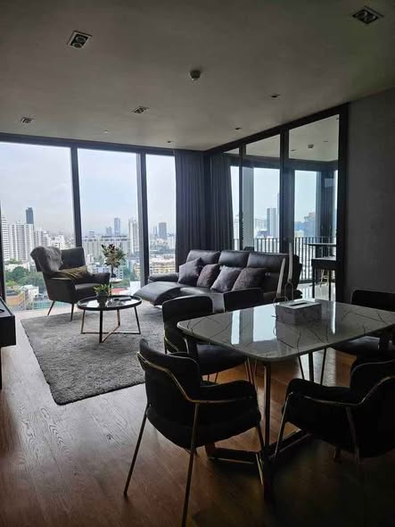 living room of Soi Sukhumvit 32