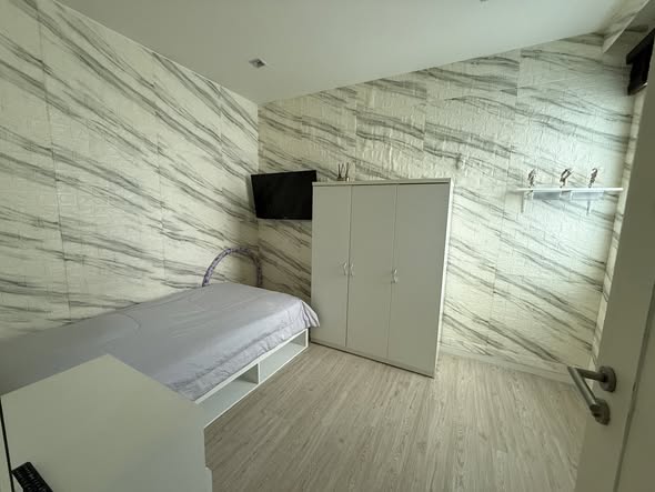 bedroom and bathroom of StarView Rama 3