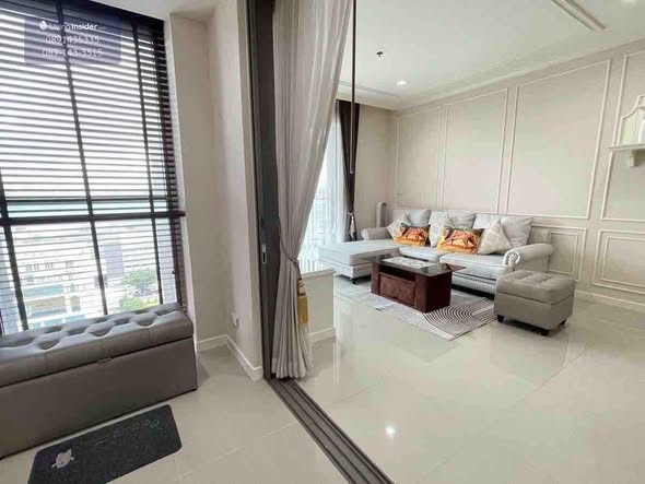 living room and bedroom of StarView Rama 3
