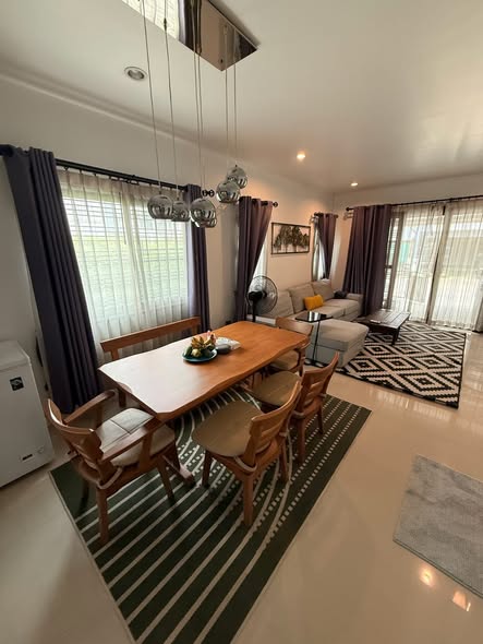 room interior of Stories Onnut – Wongwaen