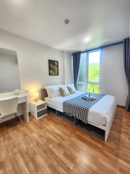 bedroom of Sucharee Life 2