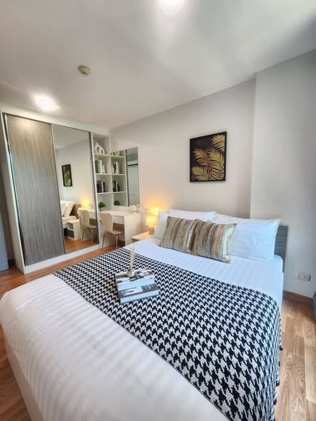 bedroom of Sucharee Life 2