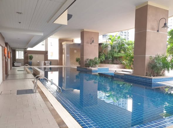 pool of Sukhumvit City Resort