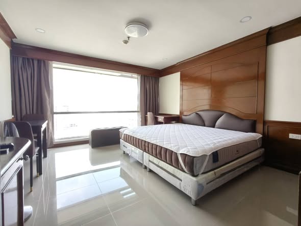 bedroom of Sukhumvit Suite