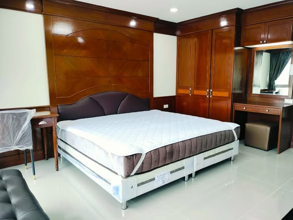 bedroom of Sukhumvit Suite