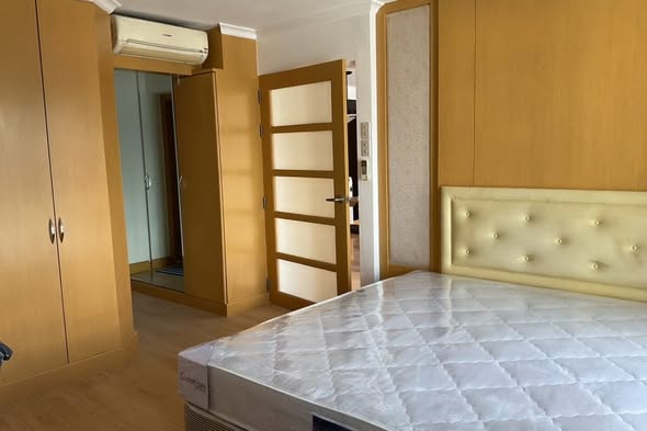 bedroom of Sukhumvit Suite