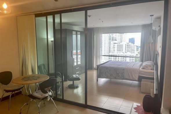 bedroom and room interior of Sukhumvit Suite