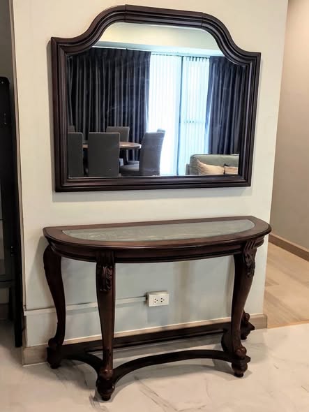 room interior of Sun Palace Condominium