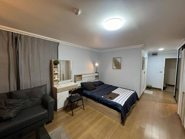 bedroom of Sunshine Condominium
