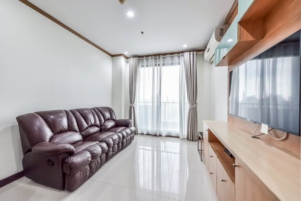bedroom and living room of Supalai Bella Chaiyaphruek