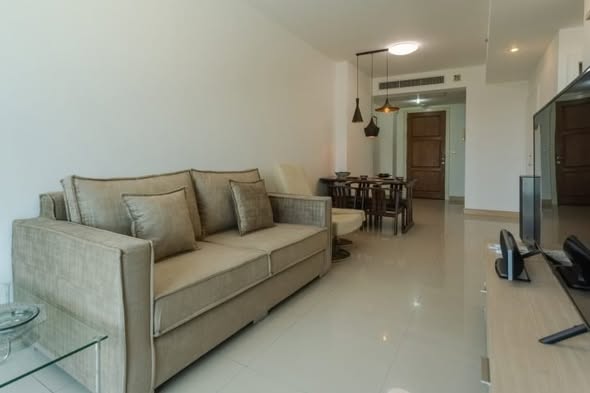 bedroom and living room of Supalai Casa Riva condo