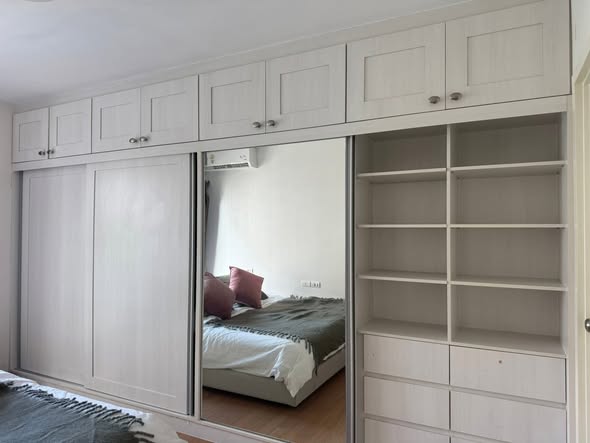 bedroom and room interior of Supalai City Resort Bearing Station (Sukhumvit 105)