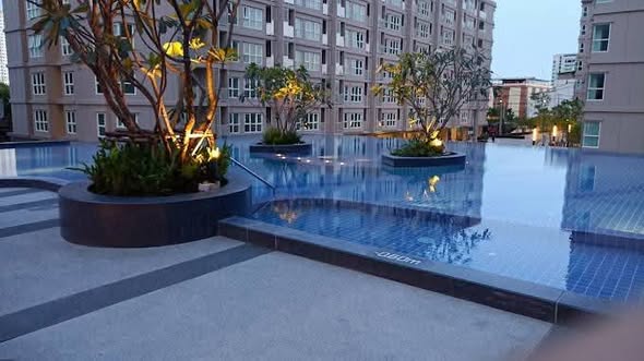 pool of Supalai City Resort Charan 91
