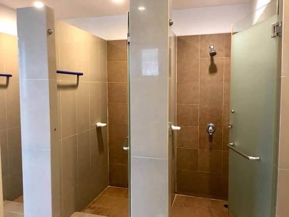 room interior and bathroom of Supalai City Resort Ratchada-Huai Khwang
