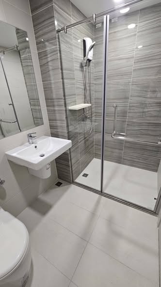 bathroom of Supalai City Resort Sukhumvit 107