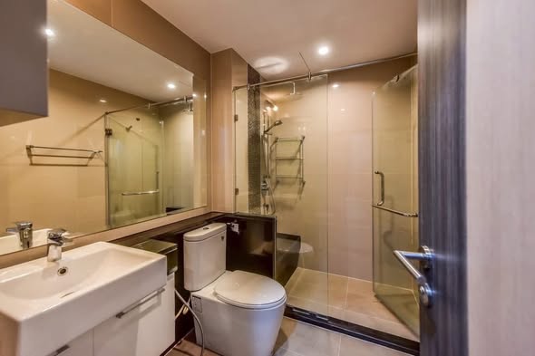 bathroom of Supalai Elite Phayathai