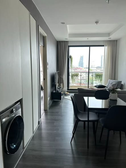room interior of Supalai Elite Sathon – Suan Phlu