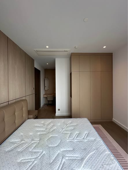 bedroom and room interior of Supalai Icon Sathon