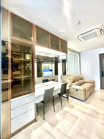 room interior of Supalai Icon Sathon