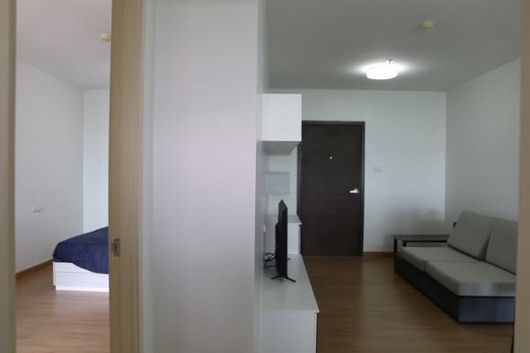 bedroom and room interior of Supalai Loft Chaeng Watthana