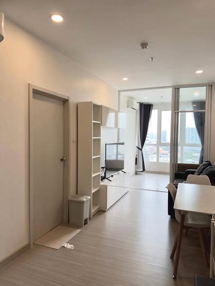 room interior of Supalai Loft Sathon-Ratchaphruek