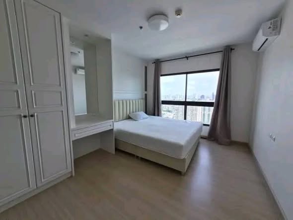 bedroom of Supalai Loft Talat Phlu Station
