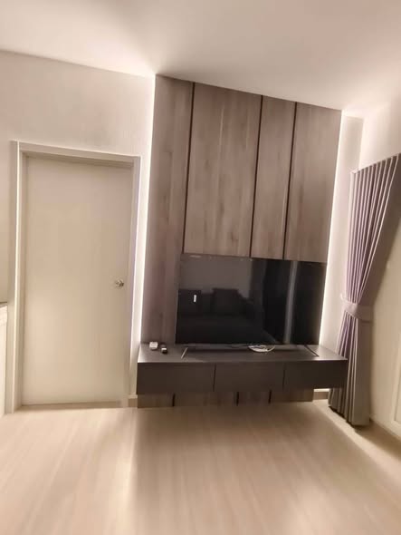 bedroom and room interior of Supalai Loft Talat Phlu Station