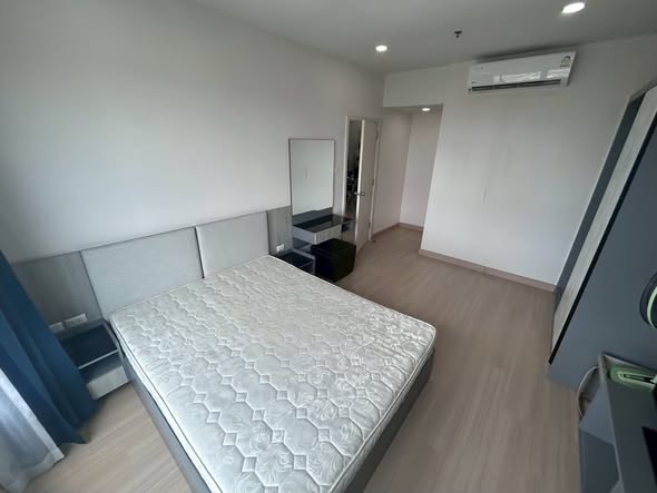 bedroom of Supalai Loft Yaek Fai Chai Station