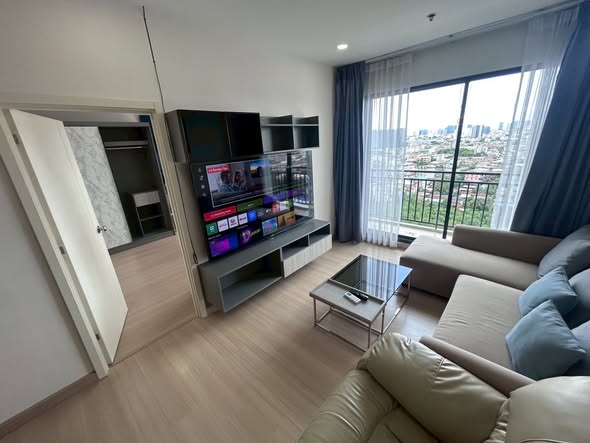 bedroom and living room of Supalai Loft Yaek Fai Chai Station