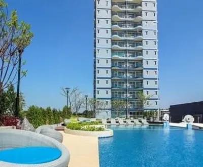 pool of Supalai Loft Yaek Fai Chai Station