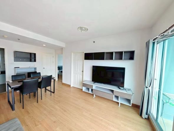 living room and bedroom of Supalai Mare@Pattaya